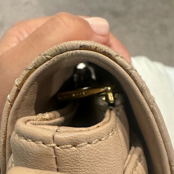 Marc Jacobs Chain-Link Leather Shoulder Bag - Picture 14 of 15